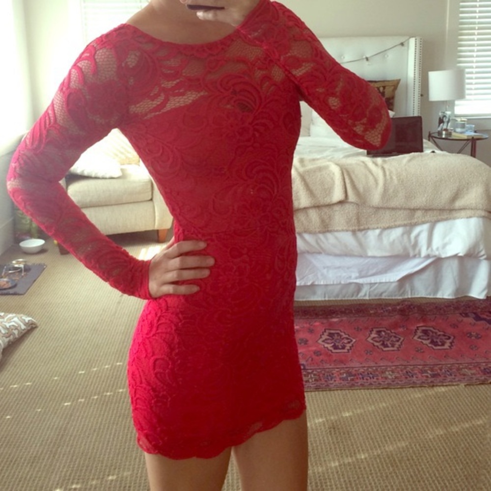 Red lace bodycon dress